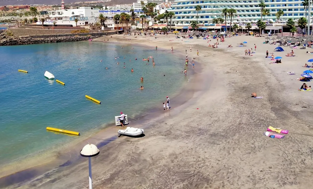 アパート アデヘEstudio Garden City, Las Americas, Adejeアパートメント