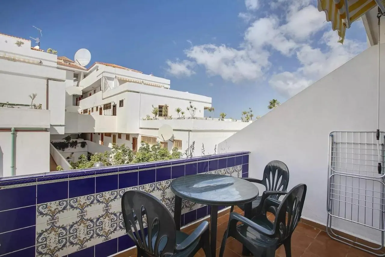 アパート アデヘEstudio Garden City, Las Americas, Adejeアパートメント